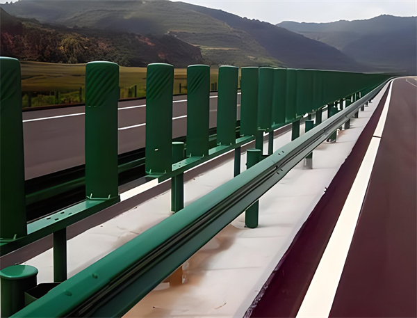 贵港三波护栏板在高速公路的应用